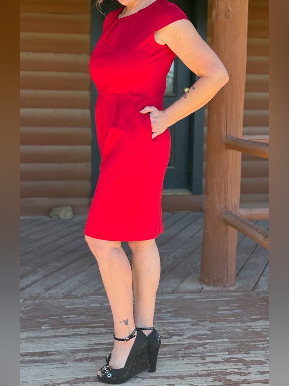 Dana Buchman Vibrant Red Body-Con Midi Dress with Pockets Women’s Size 8